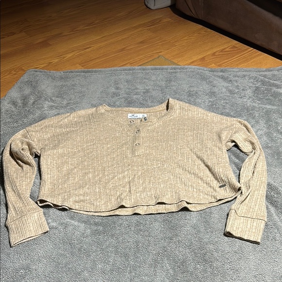 Hollister Tops - Hollister Tan Ribbed Crop Blouse